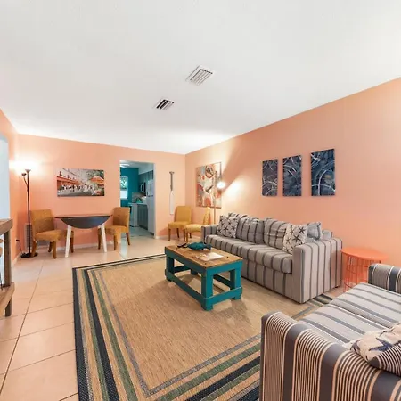 Charming Beach Villa B